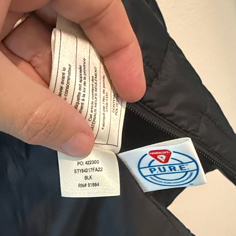 Patagonia Women’s Black Nanopuff Jacket - Picture 6 of 10